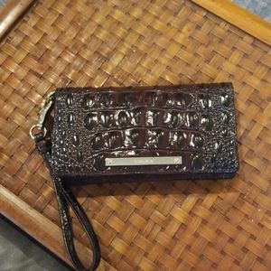 Brahmin wristlet